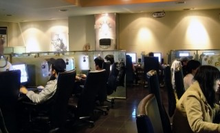 Cibercafé em Seul (Foto: Rob Fahey/CC-BY-SA)